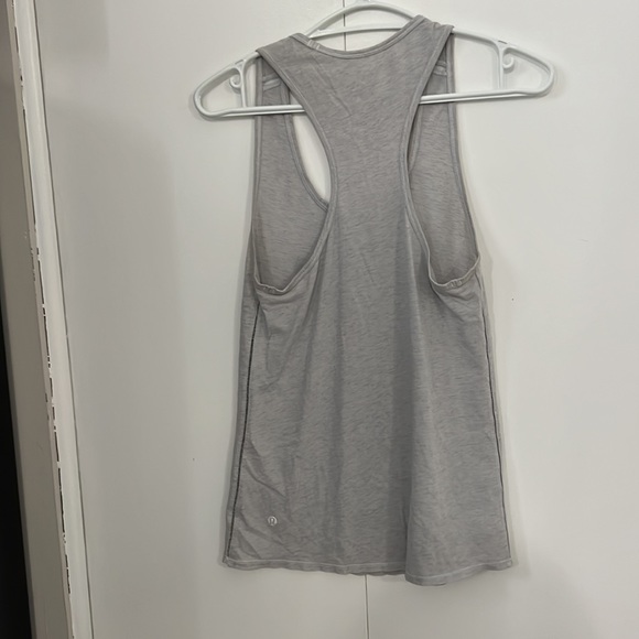 Lulu Lemon Loose Fit Tank - Picture 2 of 2